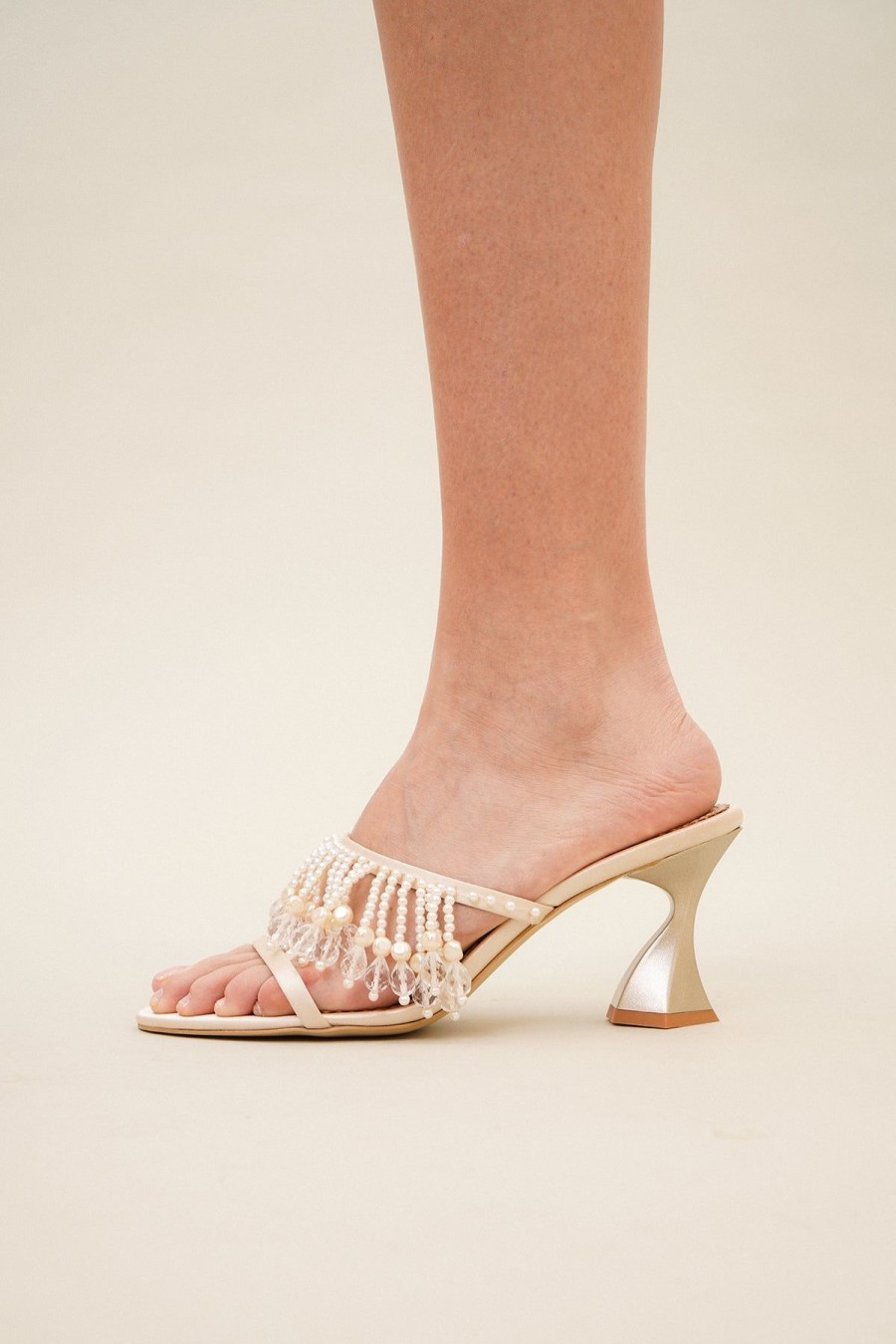 New Vanina Cascade De Caresse Sandals